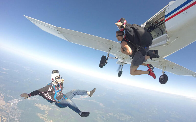 Feature image for Chattanooga Skydiving Company