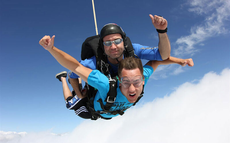 Feature image for Des Moines Skydivers