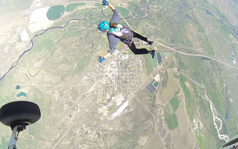 Feature image for DZONE Skydiving – Bozeman