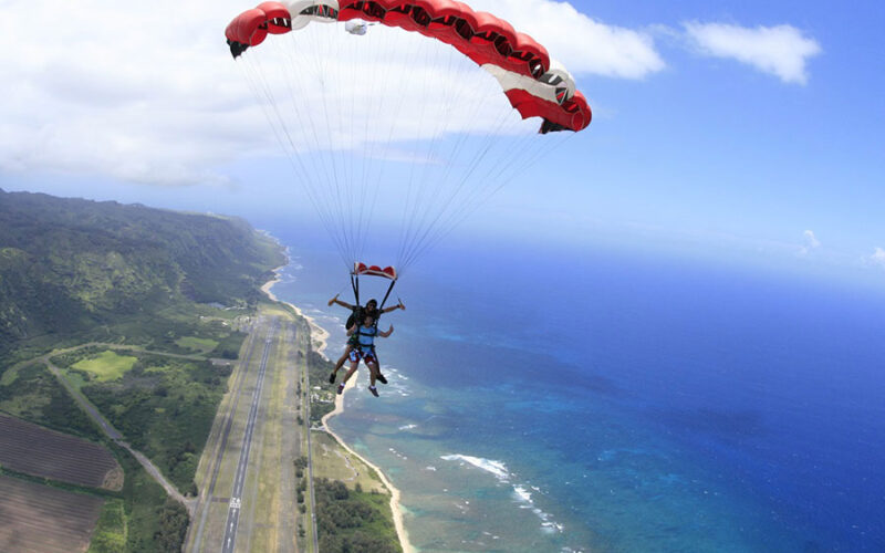 Feature image for Skydive Hawaii