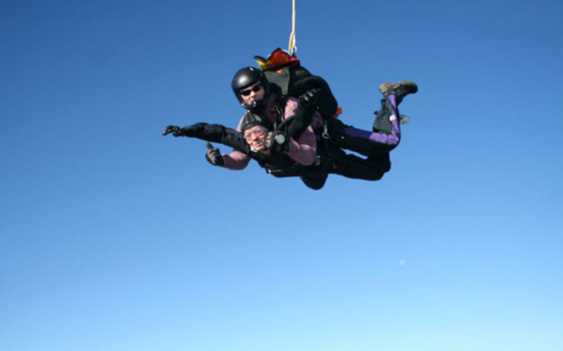 Feature image for Hinton Skydiving Centre