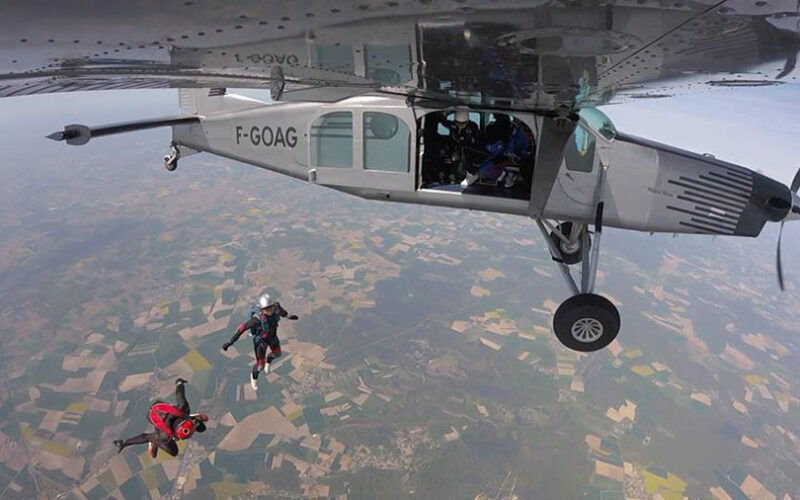 Feature image for Saumur Skydive