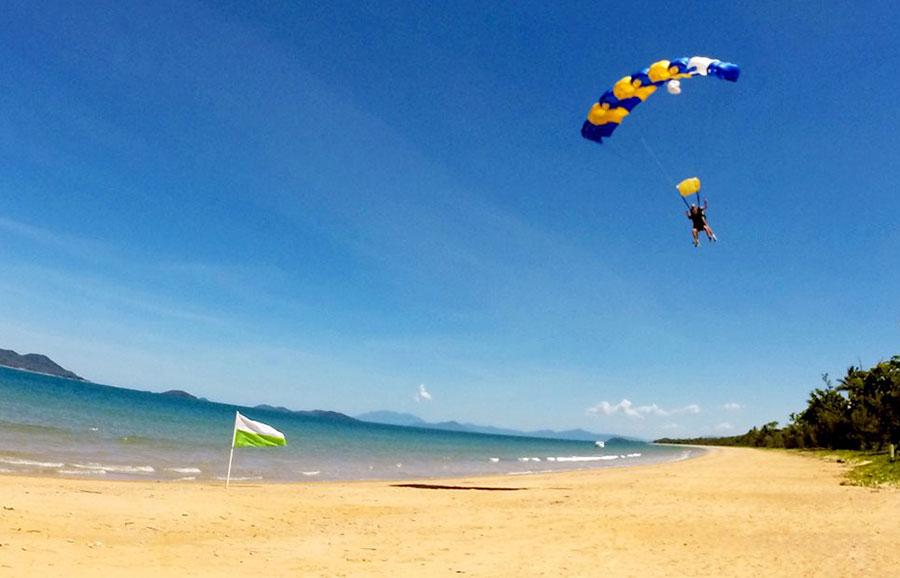 Skydive Australia - Mission Beach - Mission Beach ...